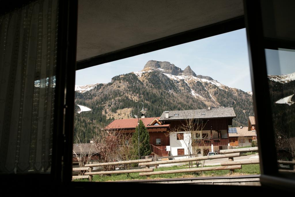 Appartamento Doleda Canazei Kamer foto