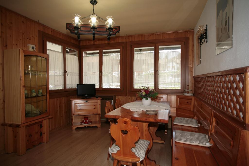 Appartamento Doleda Canazei Kamer foto